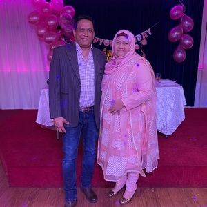 Meet your Posher, Farhana